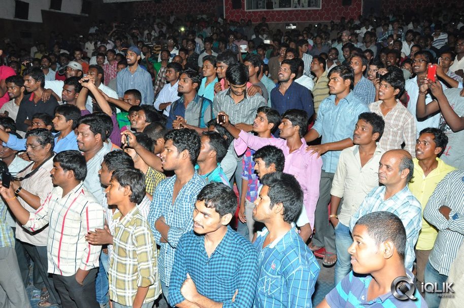 Kotha-Janta-Movie-Theatre-Coverage